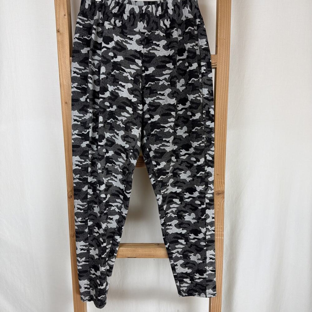 NWT Kleen Black Gray Camo Leggings Style Cotton Blend LARGE #0814